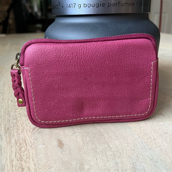 FOSSIL leather coin purse Never Used zip pouch magenta pink fuchsia - Picture 1 of 3